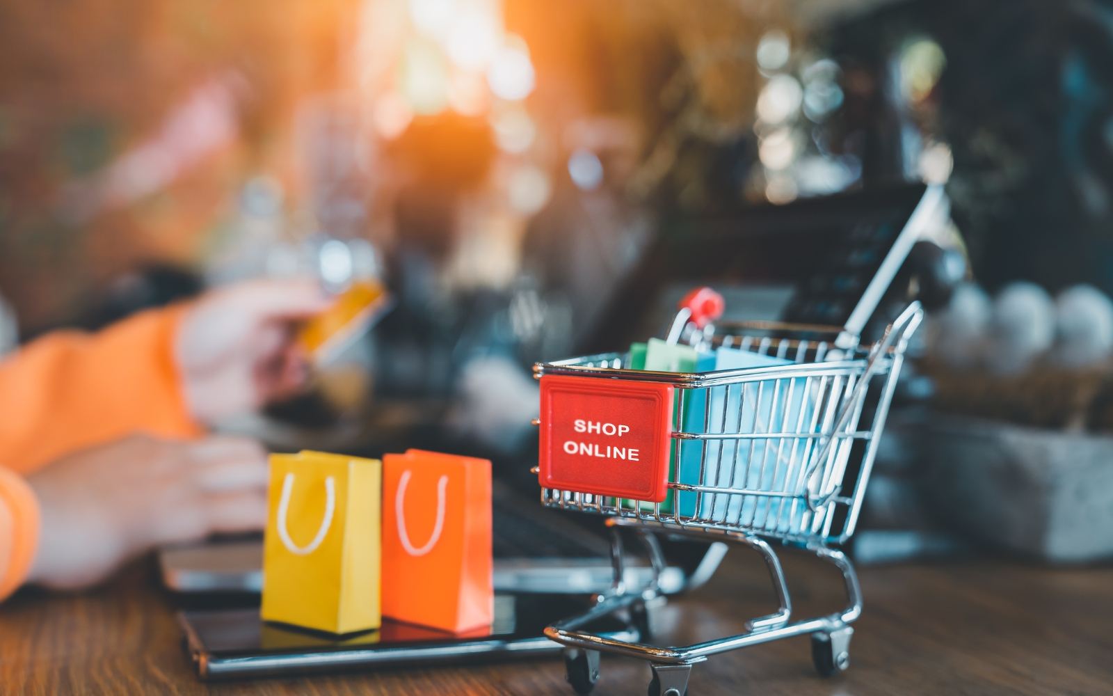 E-commerce fulfilment supported by Cadena Logistica